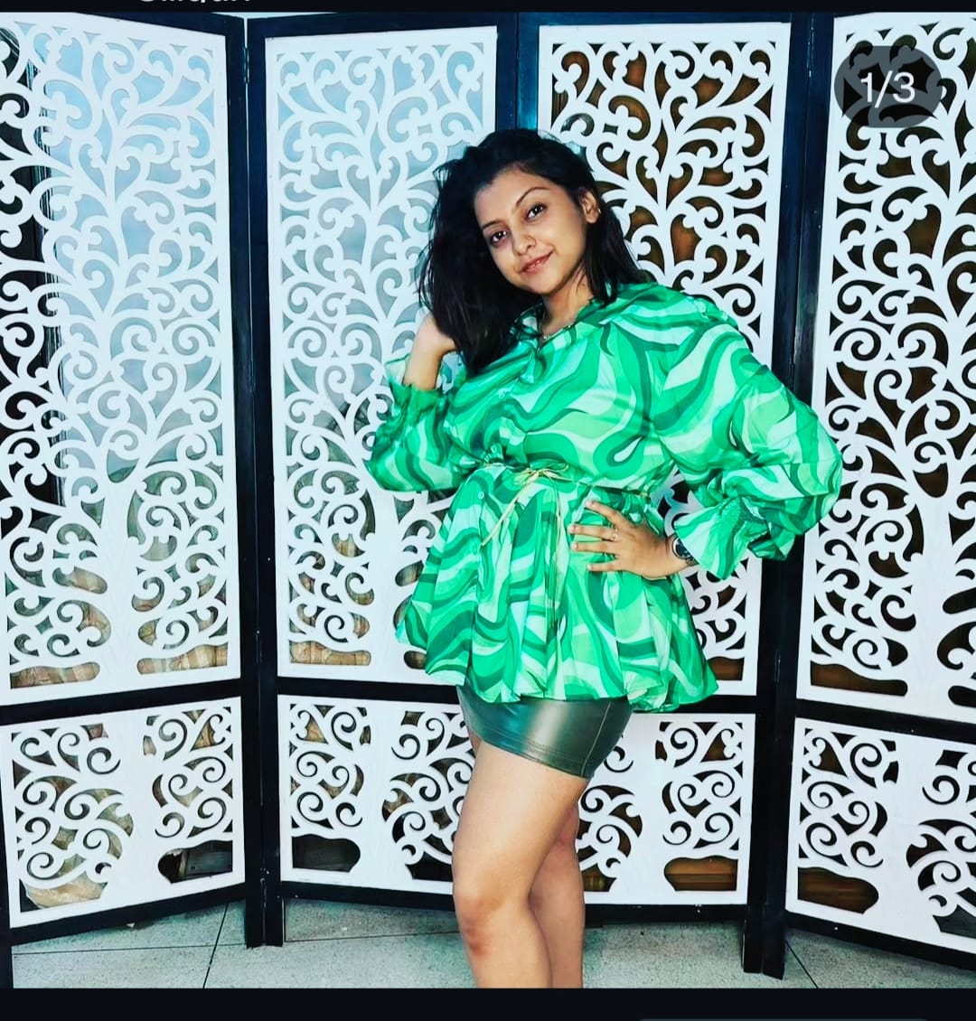 Green Swirl Print Peplum Top with Metallic Skirt